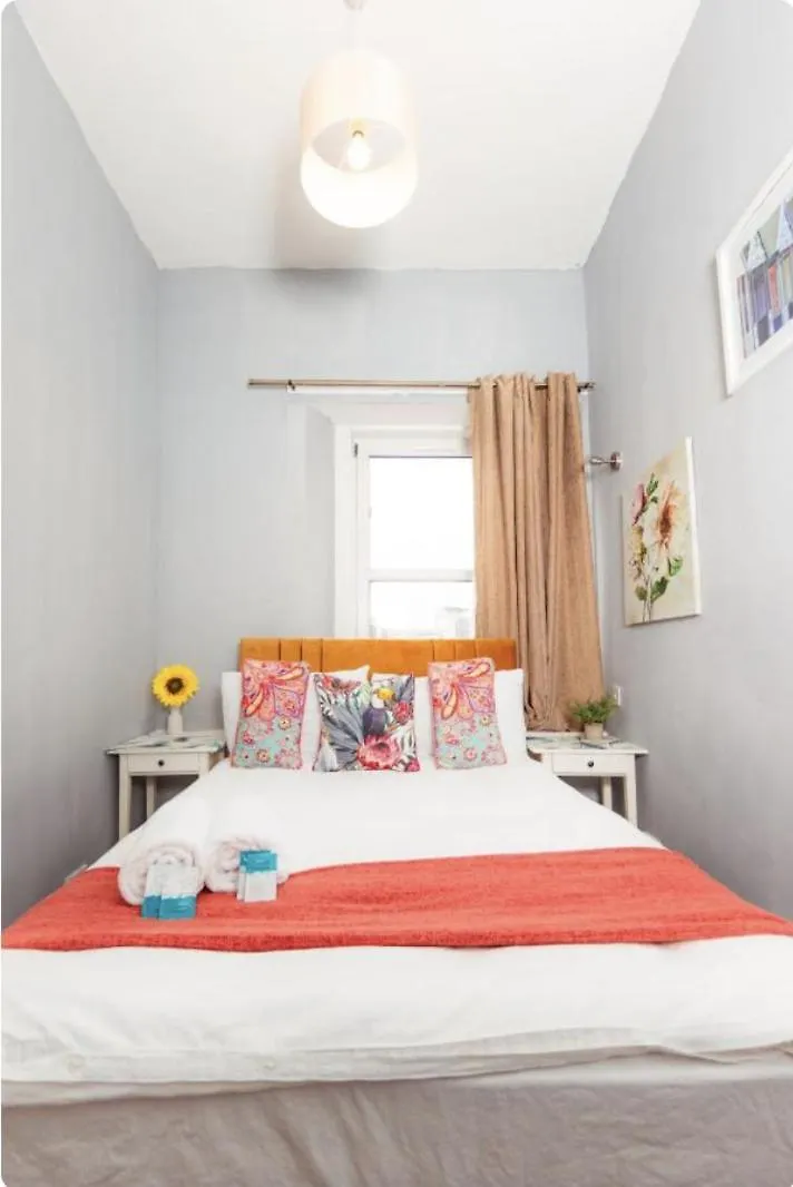 Warm & Welcoming Apartment Close To Meadows! City Centre 10 Edimburgo